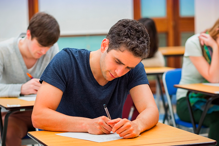 Banner Mobile Guia Essencial para Concursos Públicos: Descubra o que Estudar no Guia Completo